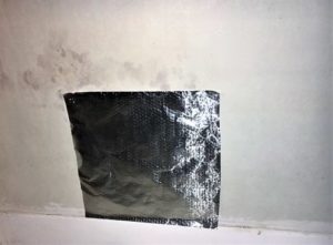 condensation-ou-humidité-test-feuille-aluminium-condensation-remontées-capillaires