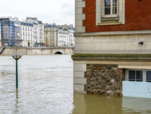 rue-inondée-a-Paris